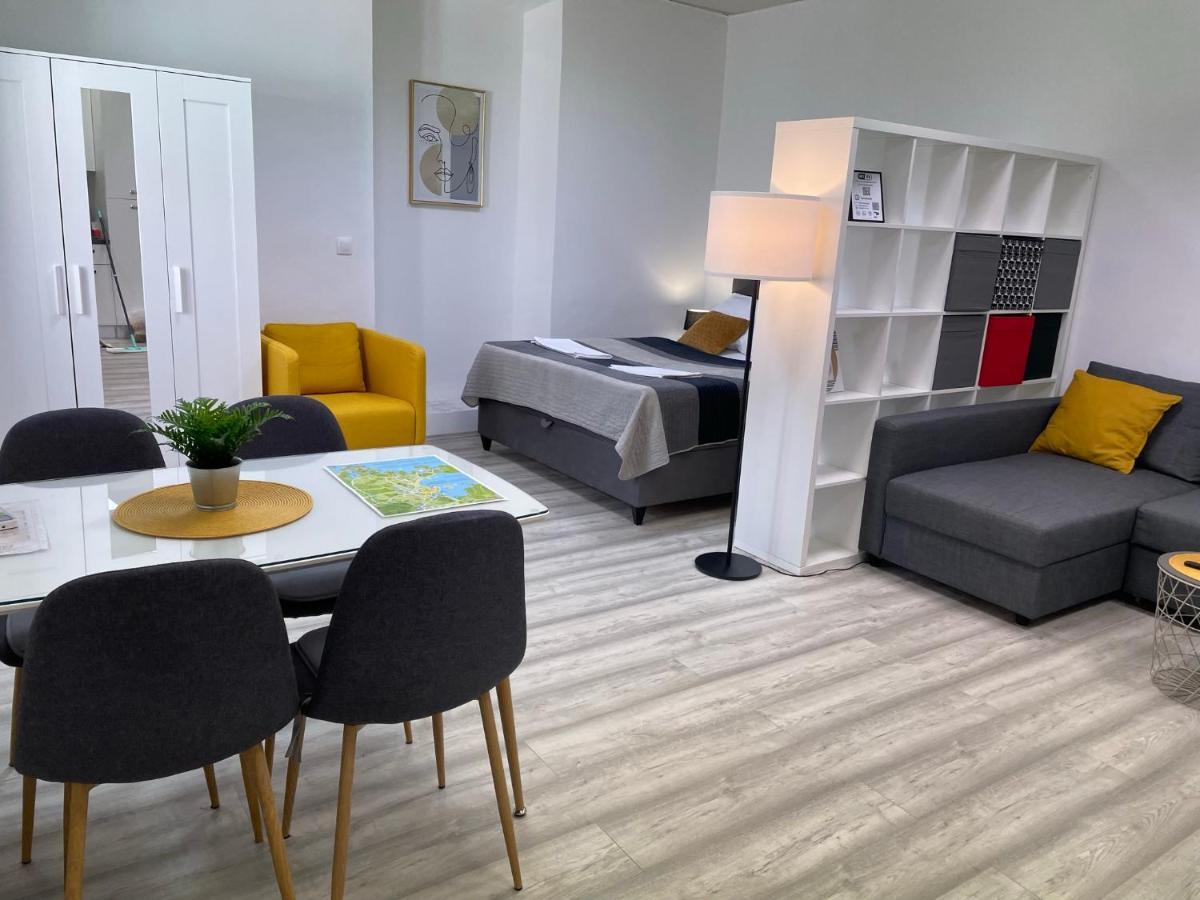 Apartment Studio Beauty In Centar พูลา ภายนอก รูปภาพ