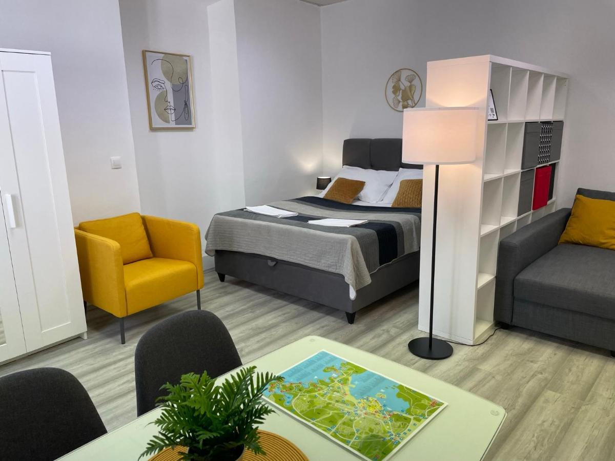 Apartment Studio Beauty In Centar พูลา ภายนอก รูปภาพ