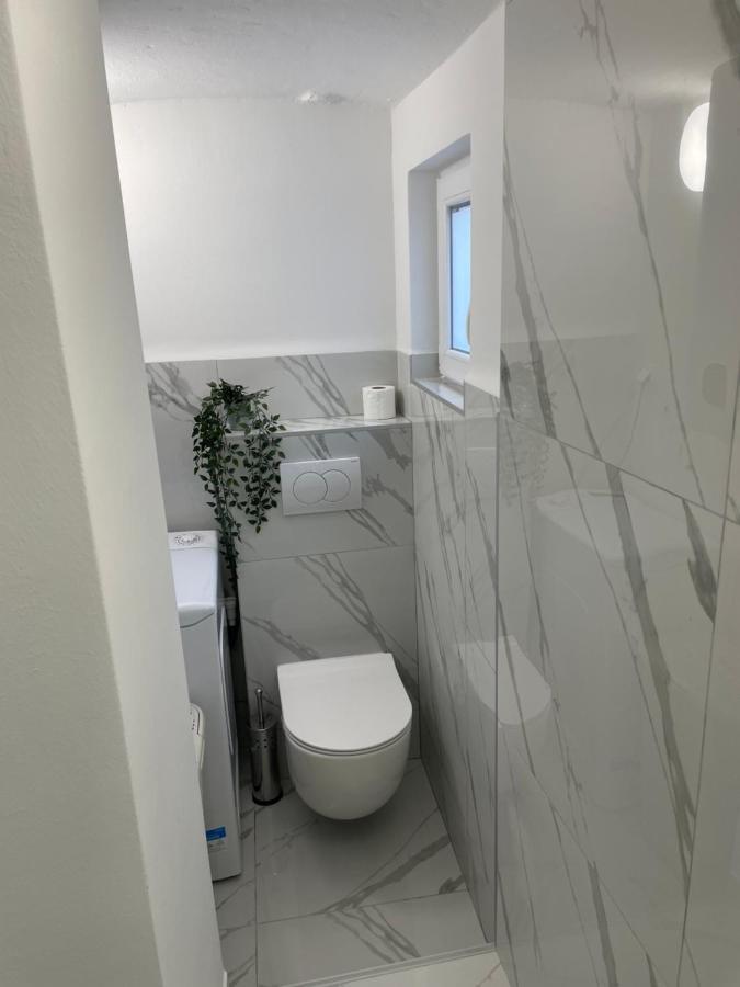 Apartment Studio Beauty In Centar พูลา ภายนอก รูปภาพ