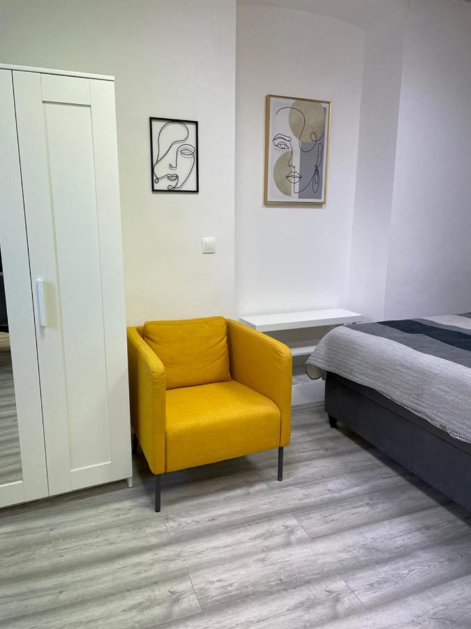 Apartment Studio Beauty In Centar พูลา ภายนอก รูปภาพ